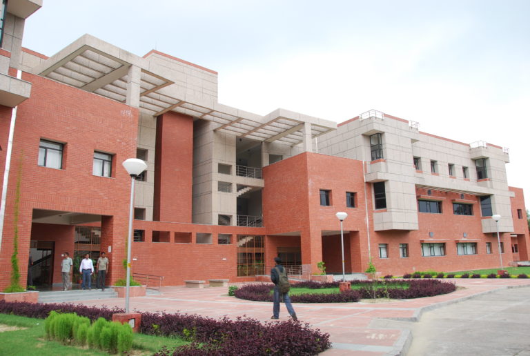 IIT Kanpur Campus - Eduvoice | The Voice Of Education Industry