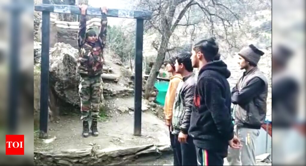 Army educates youth of Kishtwar on 'How to Join Armed Forces'