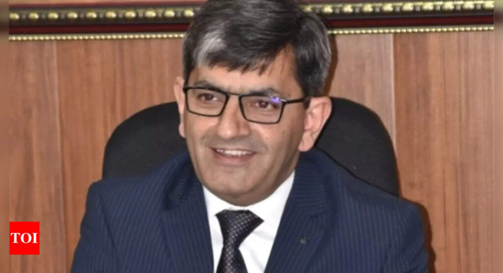 Dr Zabeer Ahmed takes over as Director CSIR- IIIM Jammu