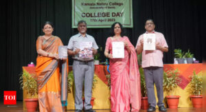 DU's Kamala Nehru College celebrates annual day, honours students & faculty