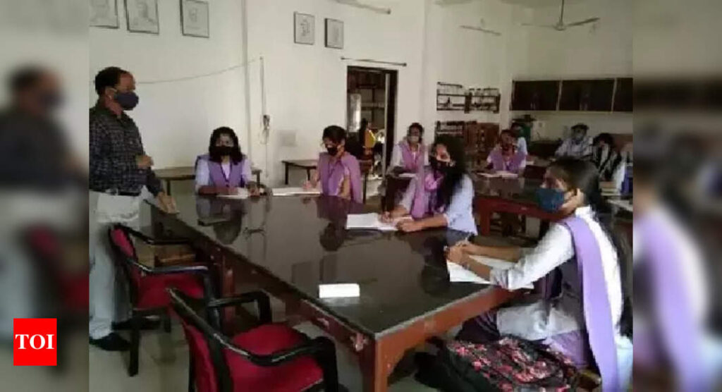 Odisha govt withholds salary of college principals, clerks for negligence in discharging duty