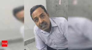 Executive engineer of Kurukshetra University held taking bribe