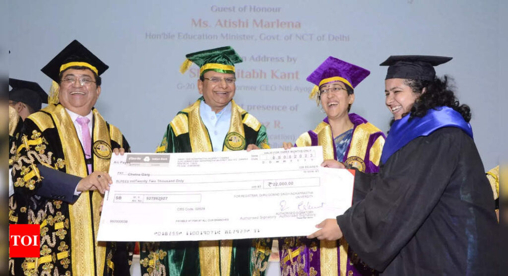 GGS Indraprastha University honours graduates and achievements at 15th convocation ceremony