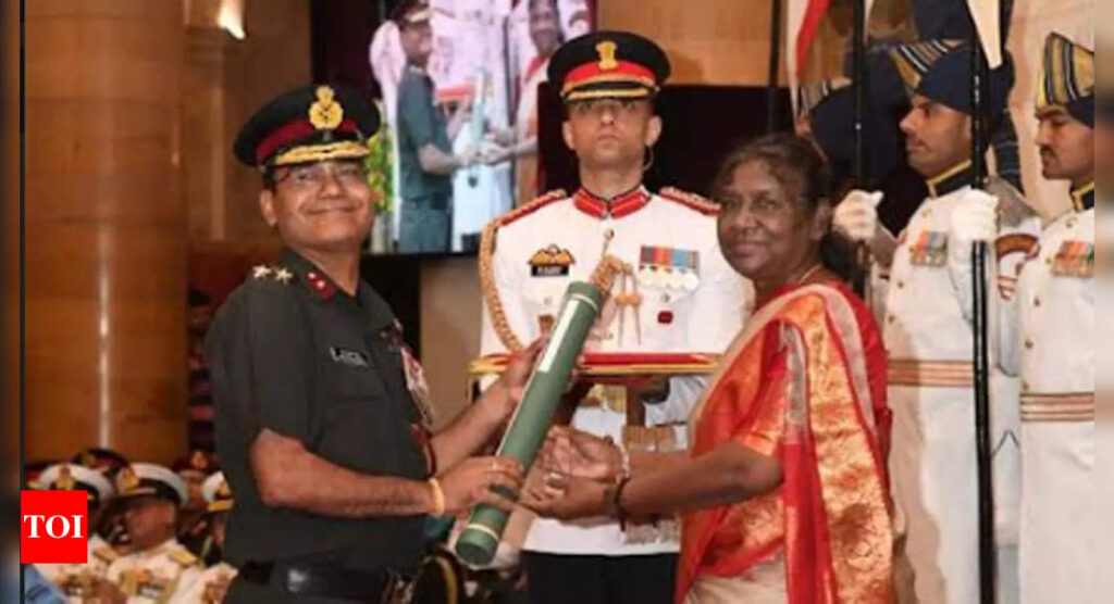 Lucknow’s ophthalmologist Brigadier Mishra conferred Ati Vishisht Seva Medal